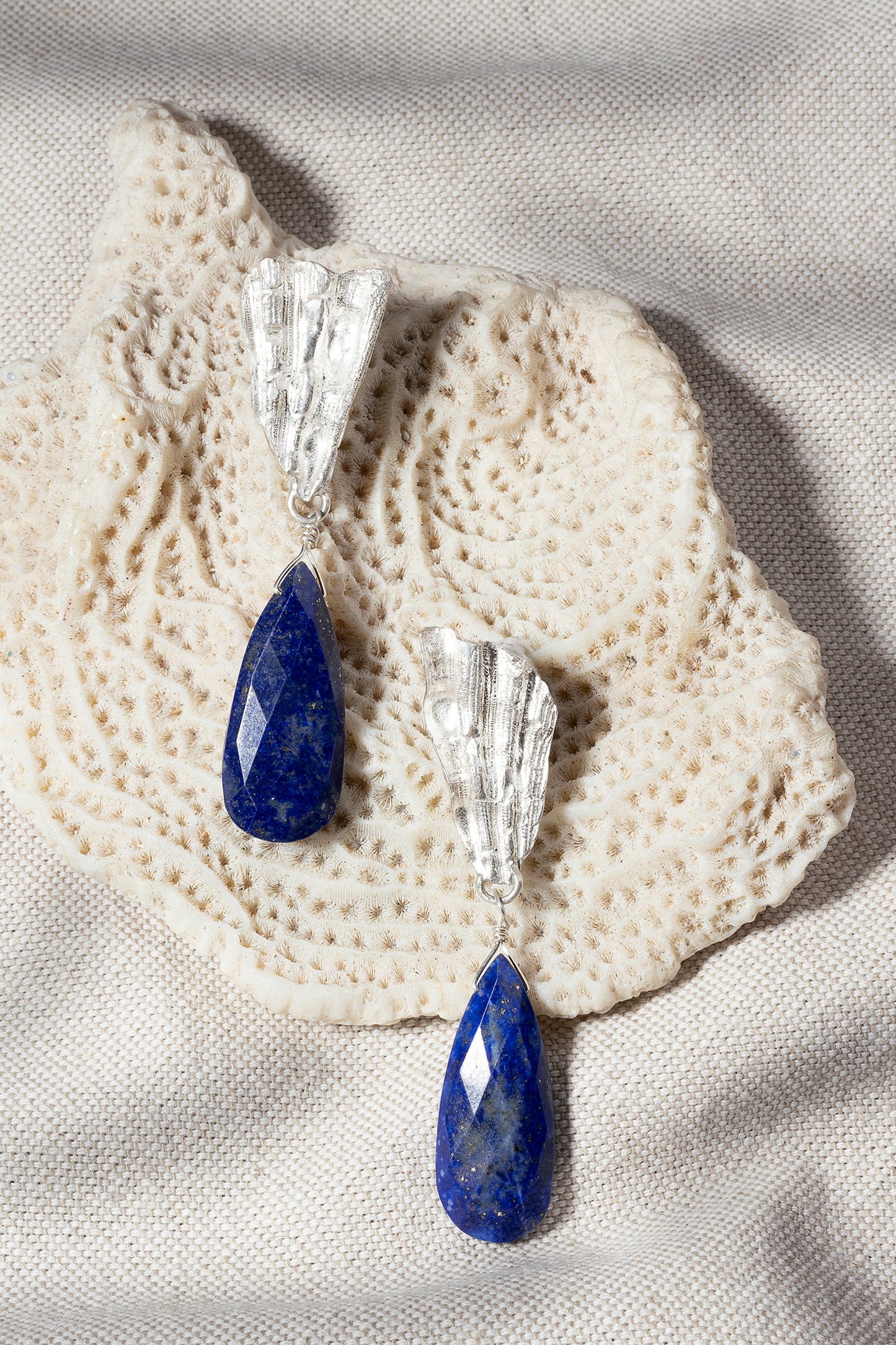 Aros Plata y gota de Lapislázuli